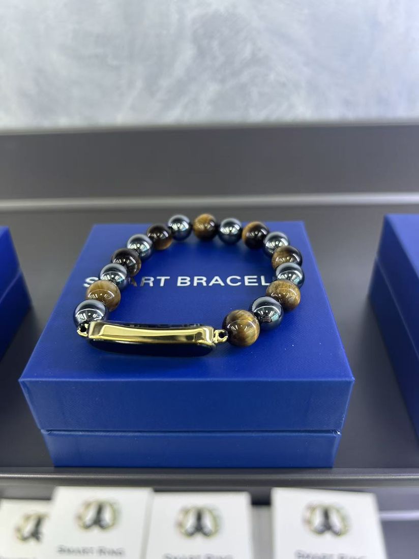 新款 KW13 — white-label product photo
